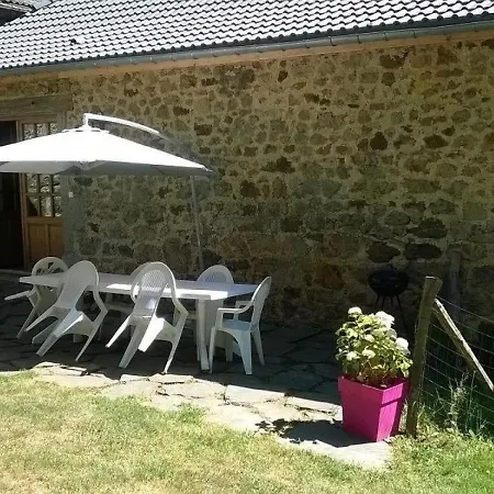 Le Chambon-sur-lignon, 4 Pieces, 6 Personnes - Fr-1-582-22 Holiday home