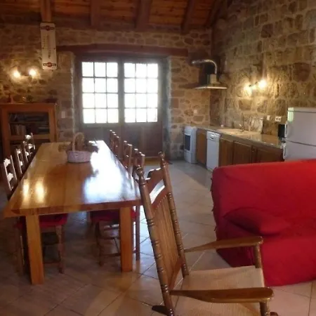 Le Chambon-sur-lignon, 4 Pieces, 6 Personnes - Fr-1-582-22